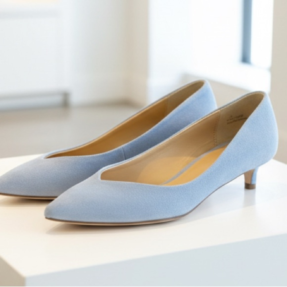 LSky Blue Kitten Heels-Size 8.5